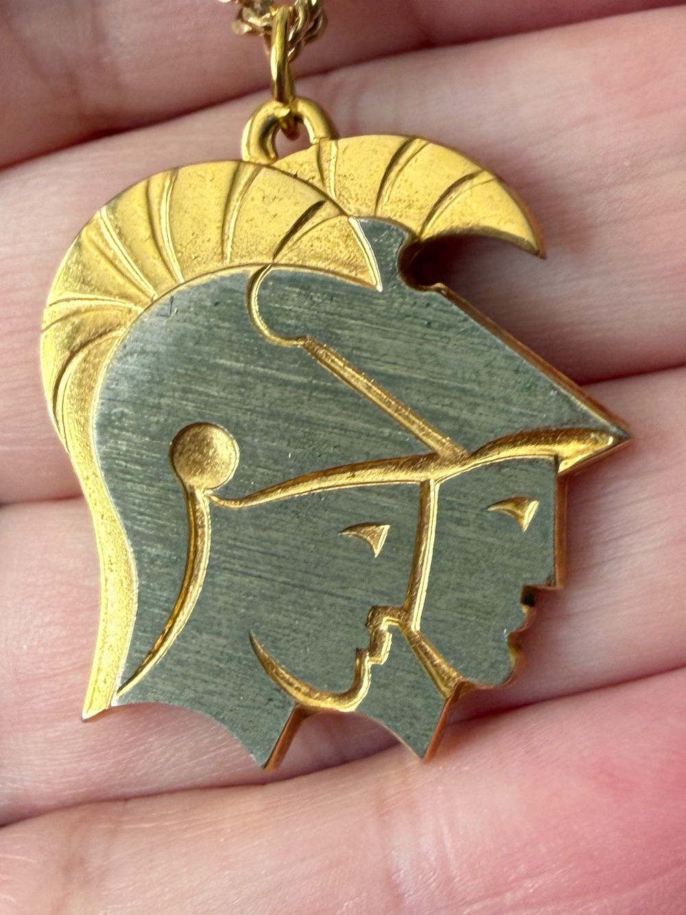 Vintage Two Tone Gold & Silver Gemini Astrological Horoscope Necklace Pendant - Picture 11 of 11